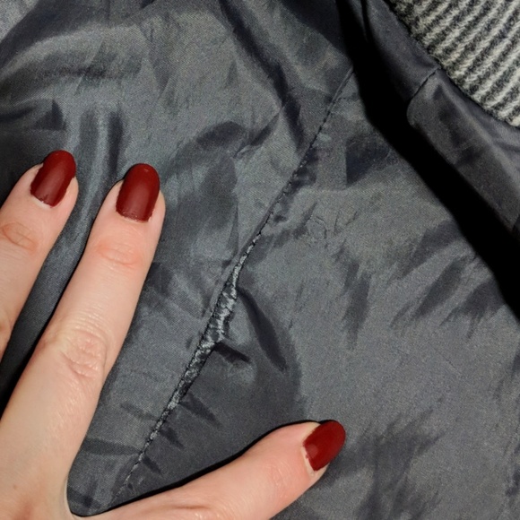 SOLD in BUNDLE Gorgeous Gray Pea Coat - Picture 5 of 6